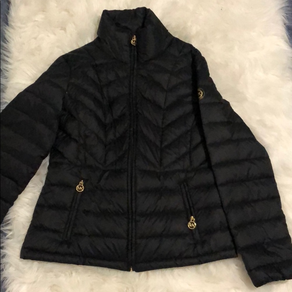 Micheal kors puff jacket